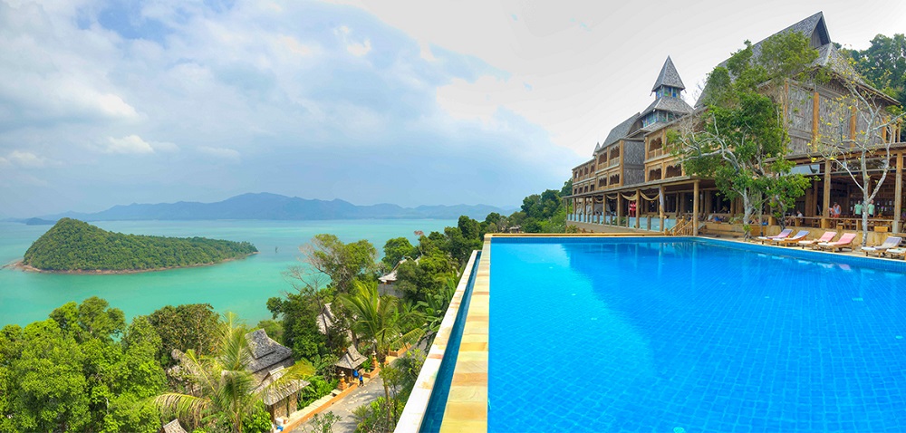Saaitara-Pool-Pano-1